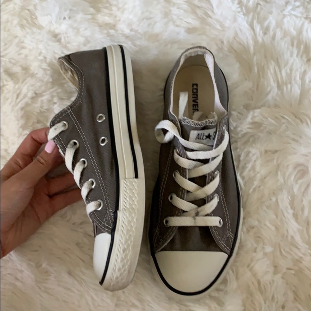 Converse - Picture 2 of 3